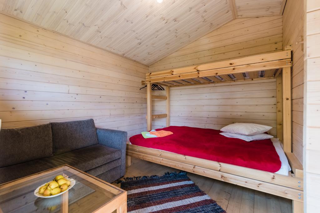 Reta Puhkemajad Villa Hapsal Exteriör bild